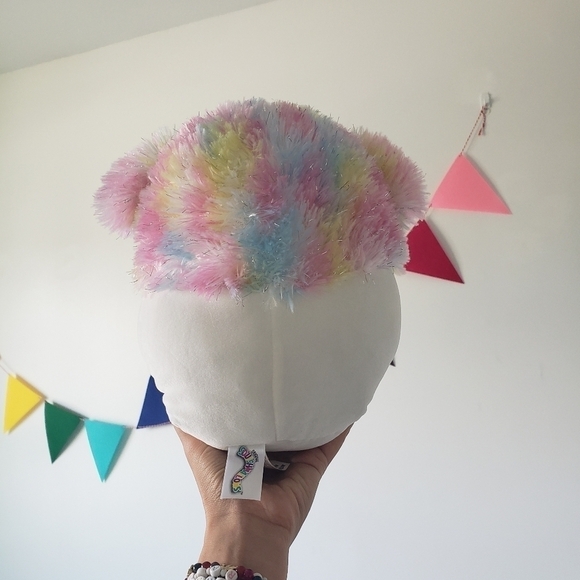 SQUISHMALLOWS 2021 mystery bag scented yeti 8 inch - Picture 3 of 5